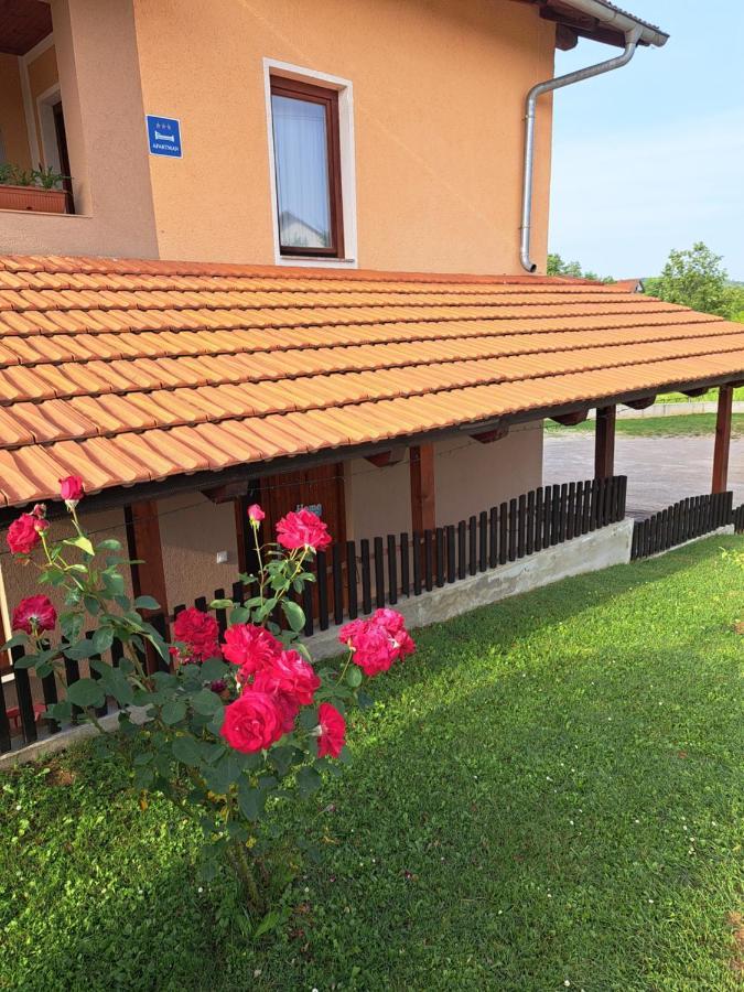 Apartman Morana Slunj Exteriör bild
